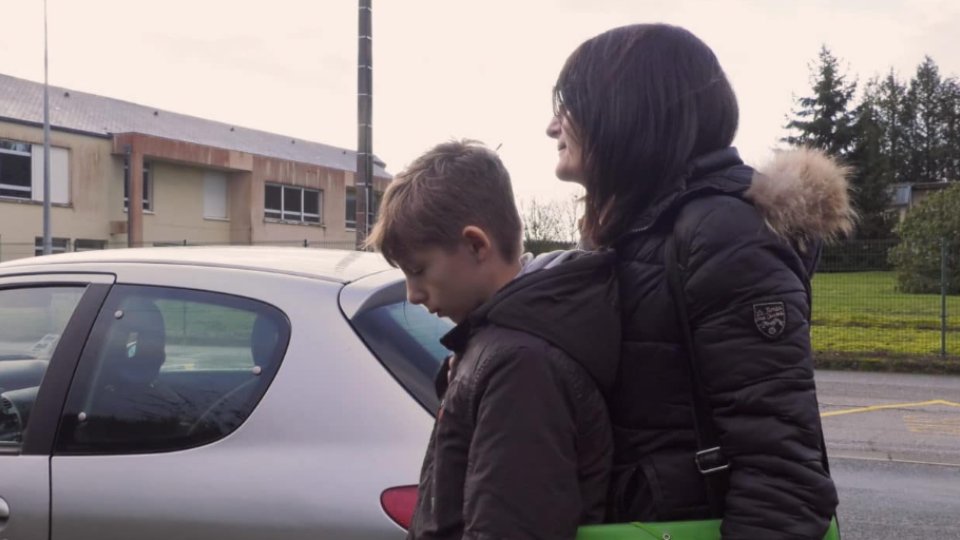 Phobie scolaire, le burn-out de l'enfance - Public Sénat - 2020 - Photo n°2